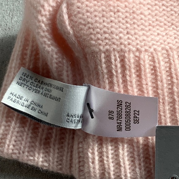 SET OF NORDSTROM RACK 100% CASHMERE Scarf and Hat In PINK CHINTZ OS NWT STUNNING - Picture 11 of 16